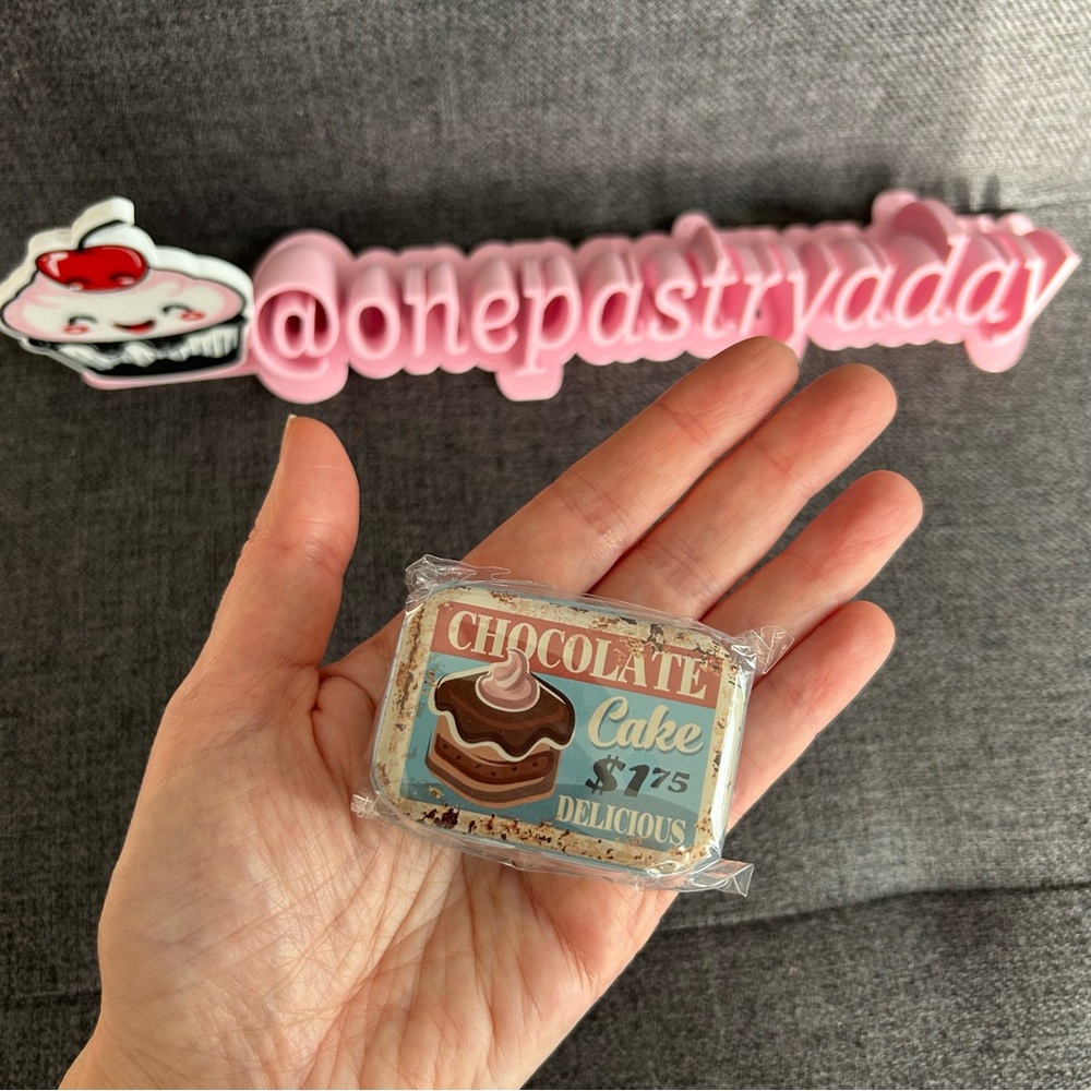 “CHOCOLATE Cake $1.75 DELICIOUS” Mini Travel Tin, Pill, Jewelry Gift Box, Blue - Picture 16 of 17